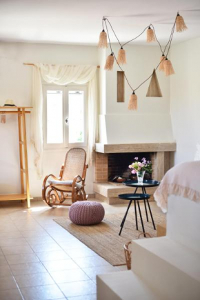 Angeliki House by Elefthia Syros